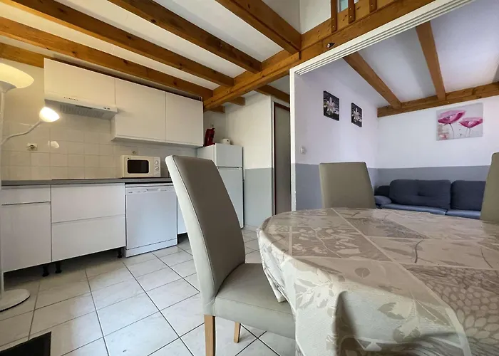 Maison Entre & Bras De Ay050-137